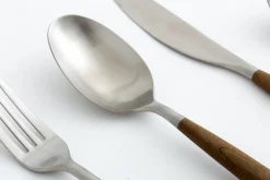 Flamant Borneo, Tafellepel