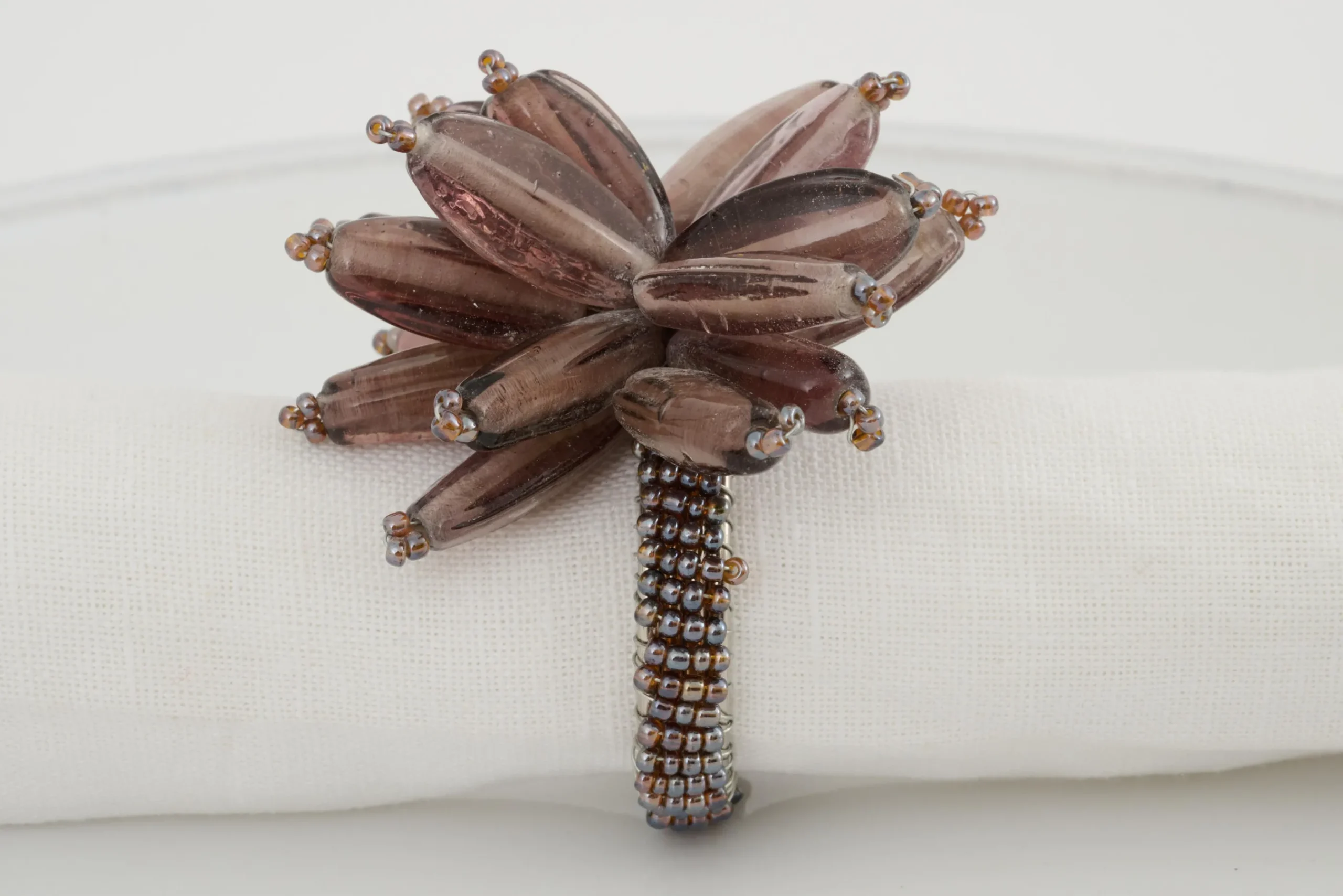 Flamant Carlea, Servetring, Kralen