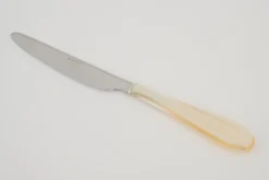 Flamant Coline, Tafelmes