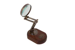 Flamant Derick, Vergrootglas, Te Voet