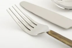 Flamant Dinah, Bestek, Set Van 5