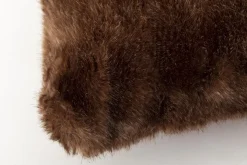 Flamant Hirom, Kussen, Namaakbont