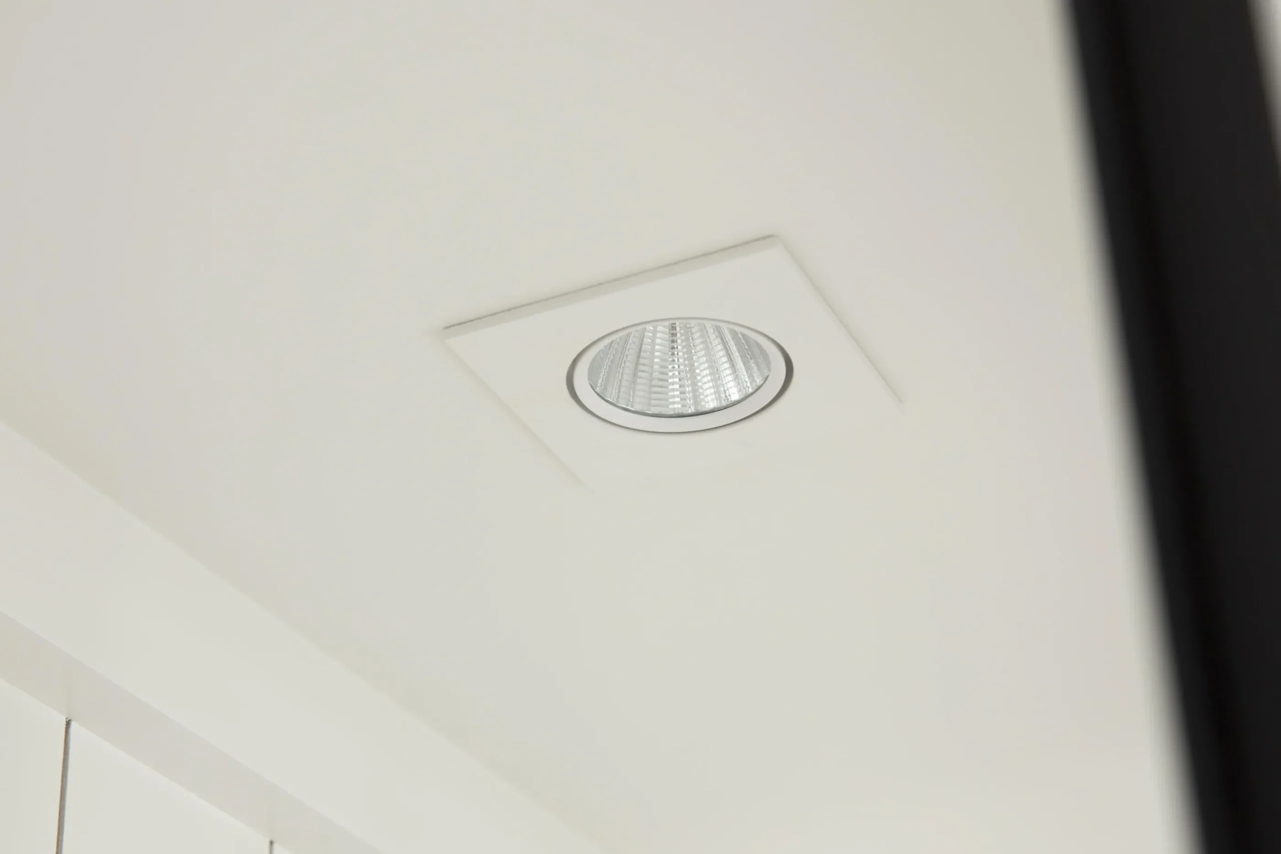 Flamant Ijzeren Jason, Kast, Wit, 3 Ijzeren Deuren