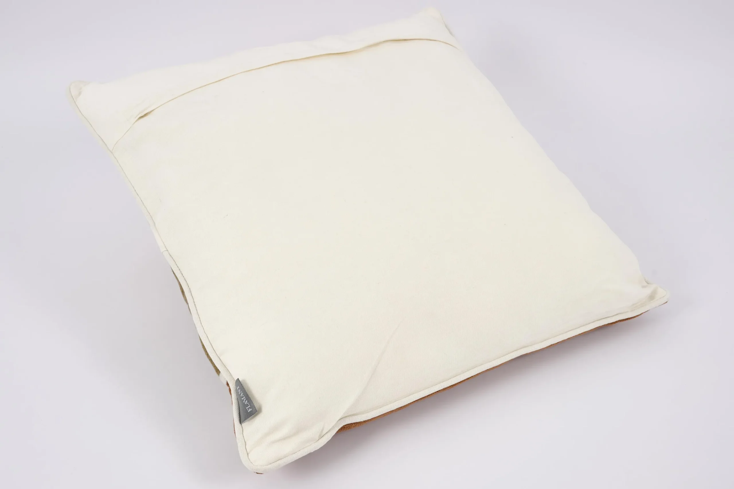 Flamant Kenan, Kussen