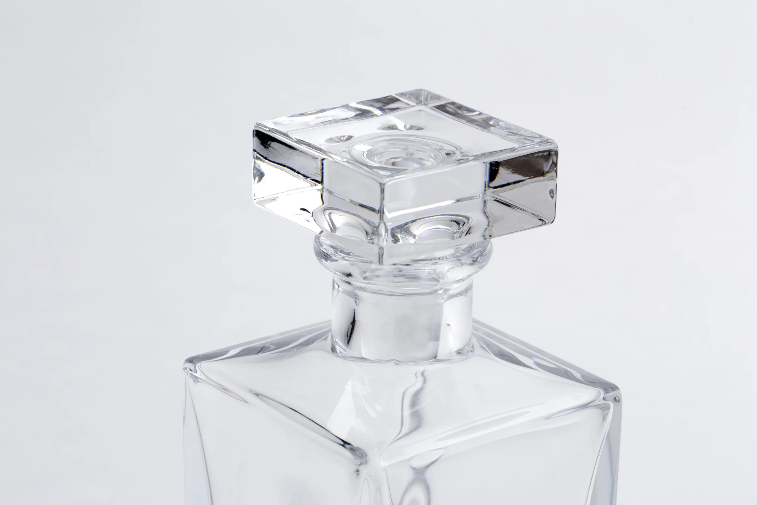 Flamant Mariska, Karaf, Glas