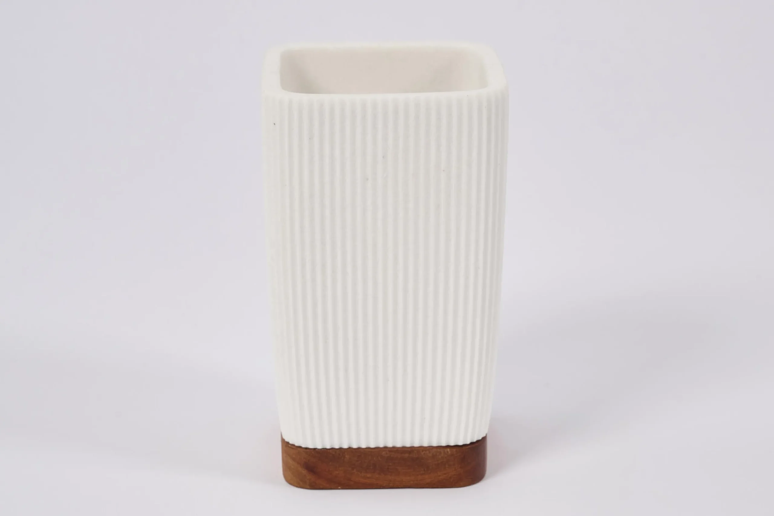 Flamant Muriel, Tuimelaar, Wit