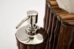 Flamant Rene, Handpomp, Staal En Hout