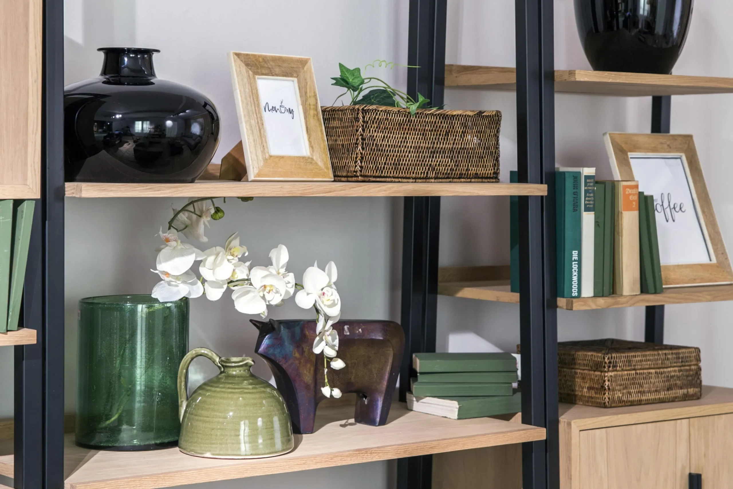 Flamant Togo, Box, Riet