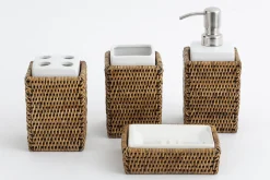 Flamant Togo, Handpomp, Riet