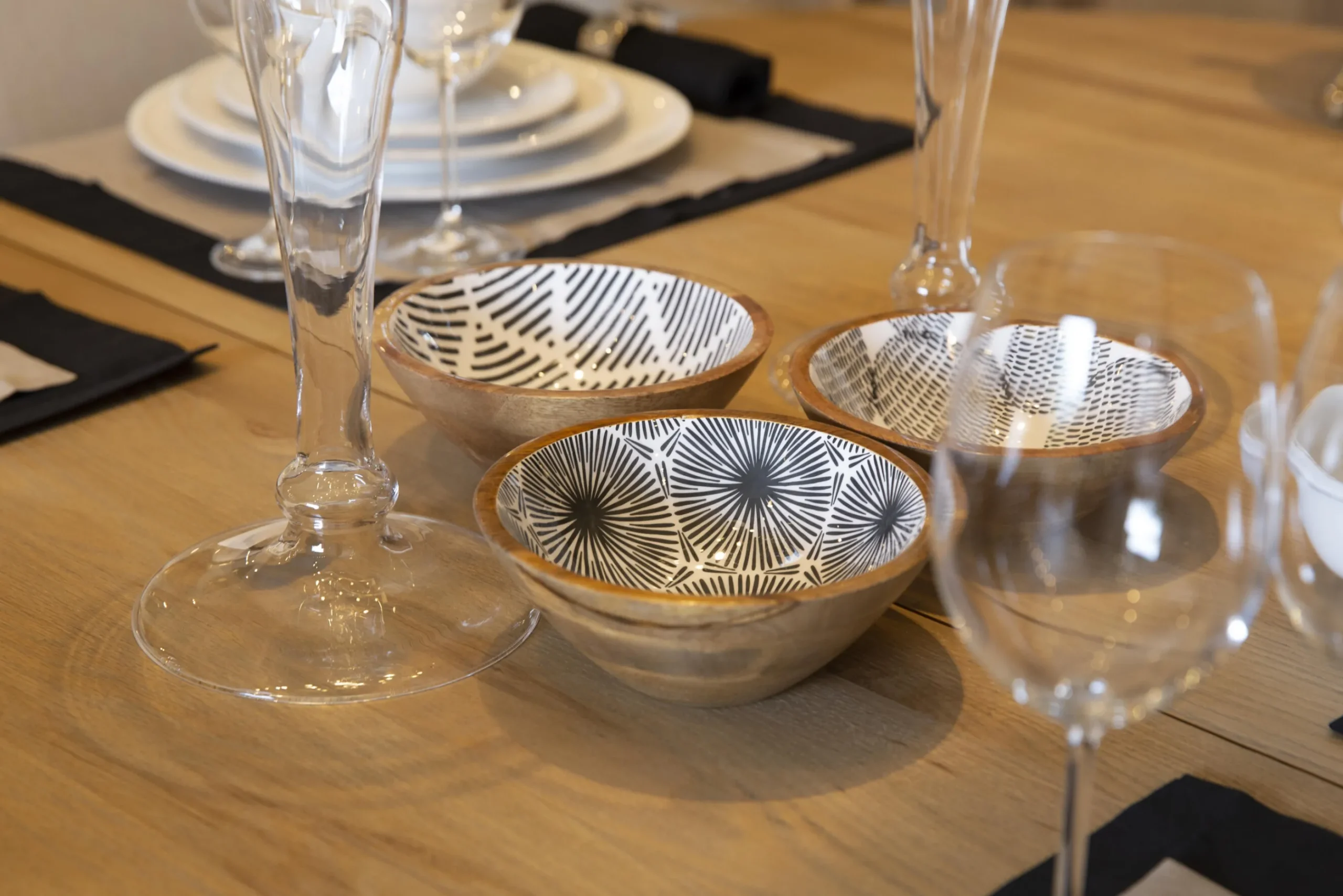 Flamant Veralie, Kom, Hout, Model 1